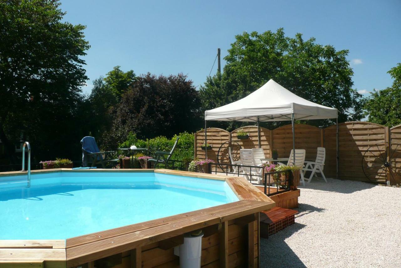 Domaine Serrot Saint-Elix-Theux Exterior photo